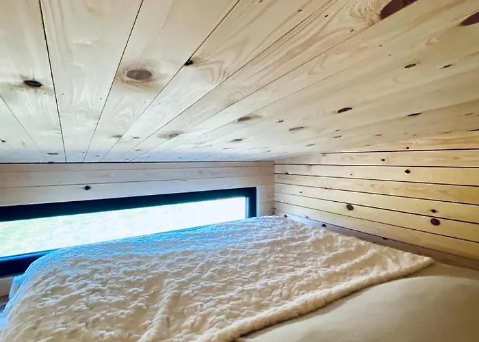 Tinyhouse Au Coeur D'un Vignoble Séjour à la campagne Floreffe